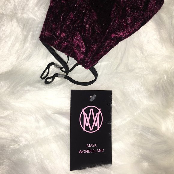 Reusable / Washable Sculpted Mask - Crushed Velvet - Picture 6 of 11